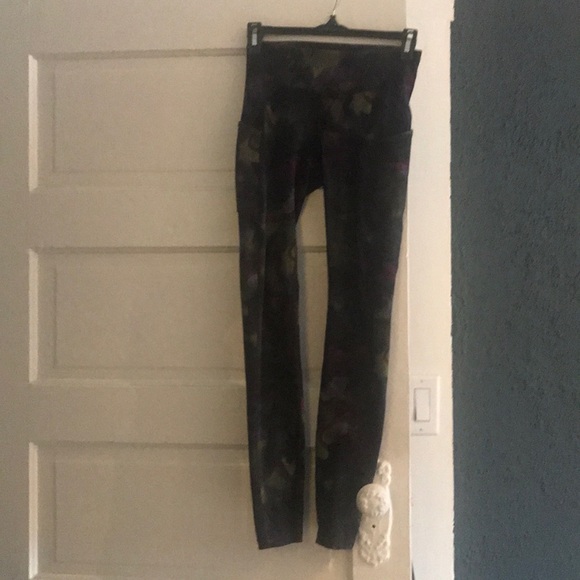 Lululemon leggings - Picture 1 of 1